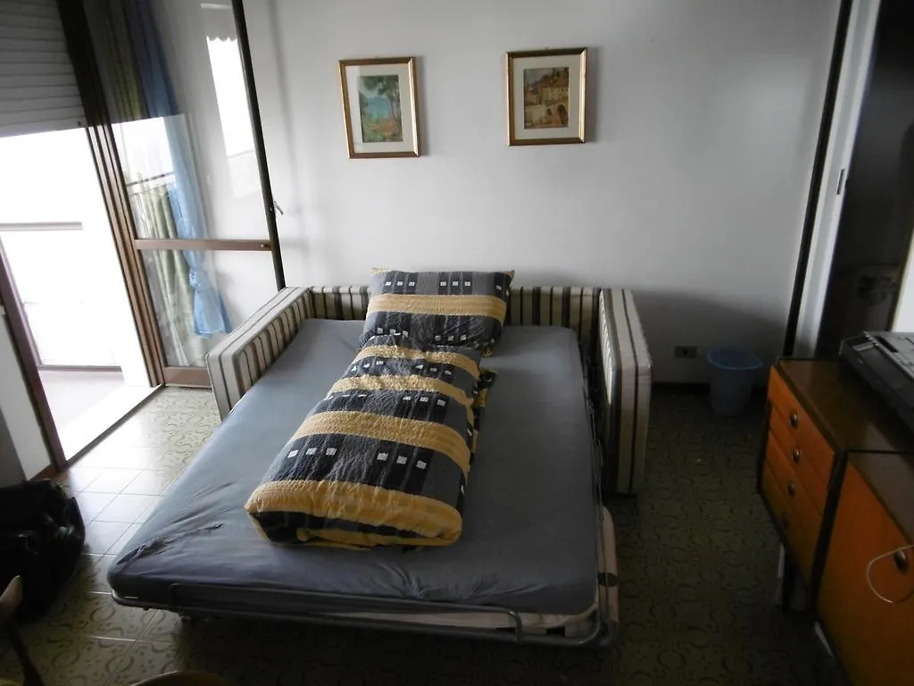 Apartment Residence Spighetta Torri Del Benaco Italy